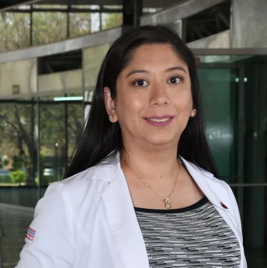 Dra. Zita Elizabeth Salazar Ramírez - Neurocirugía Pediátrica y Neurocirugía de Adultos